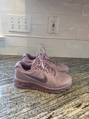 Women’s Nike Air Max 2017 Plum Fog 849560-503 Size 8